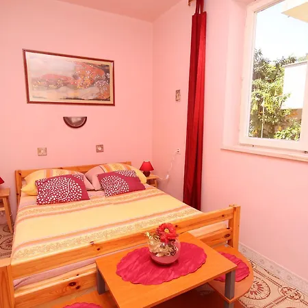 Apartment Jelsa 8747a *